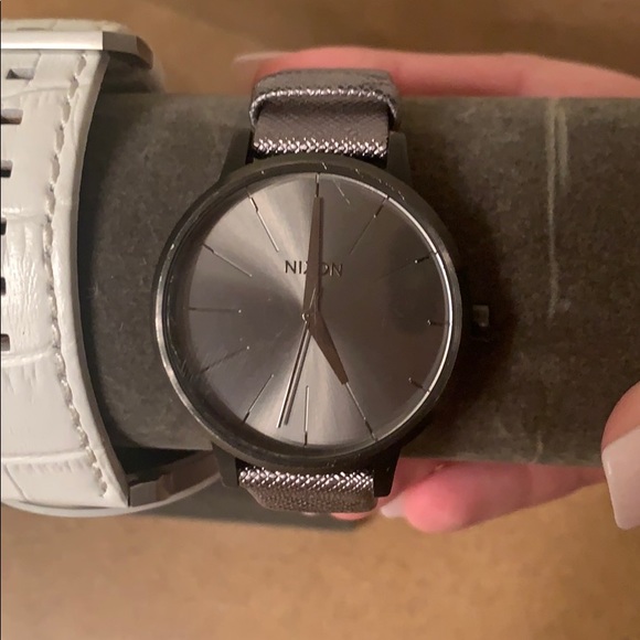 Nixon watches - Picture 2 of 6